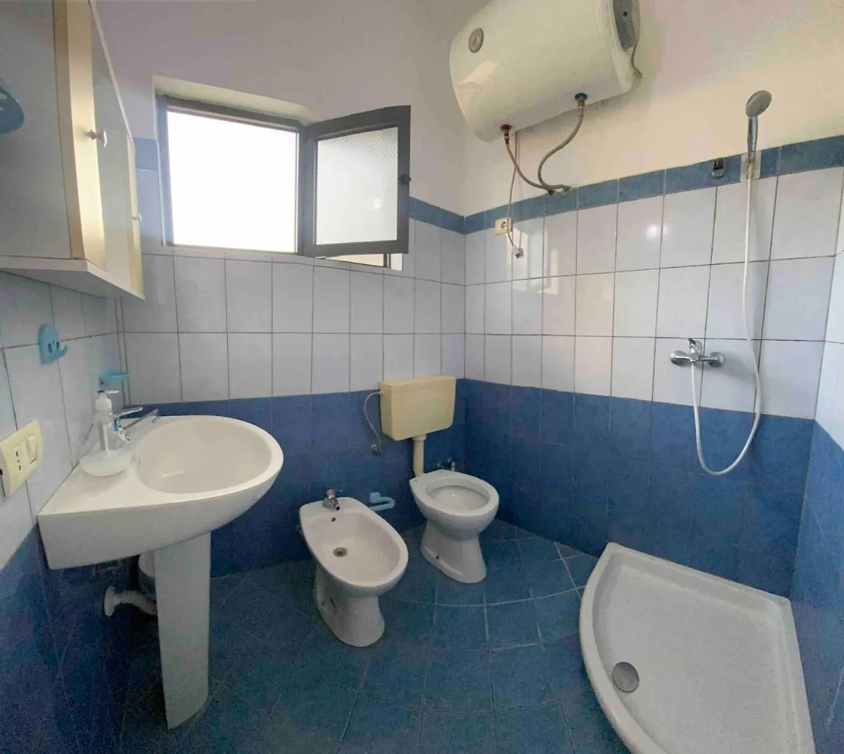 Villa Rubin-Cosy Villa With A Garden & Patio Durres