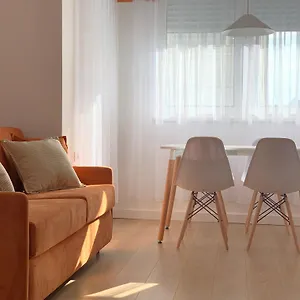 Apartament Colorful By The Sea - 1 Min From The, Durrës